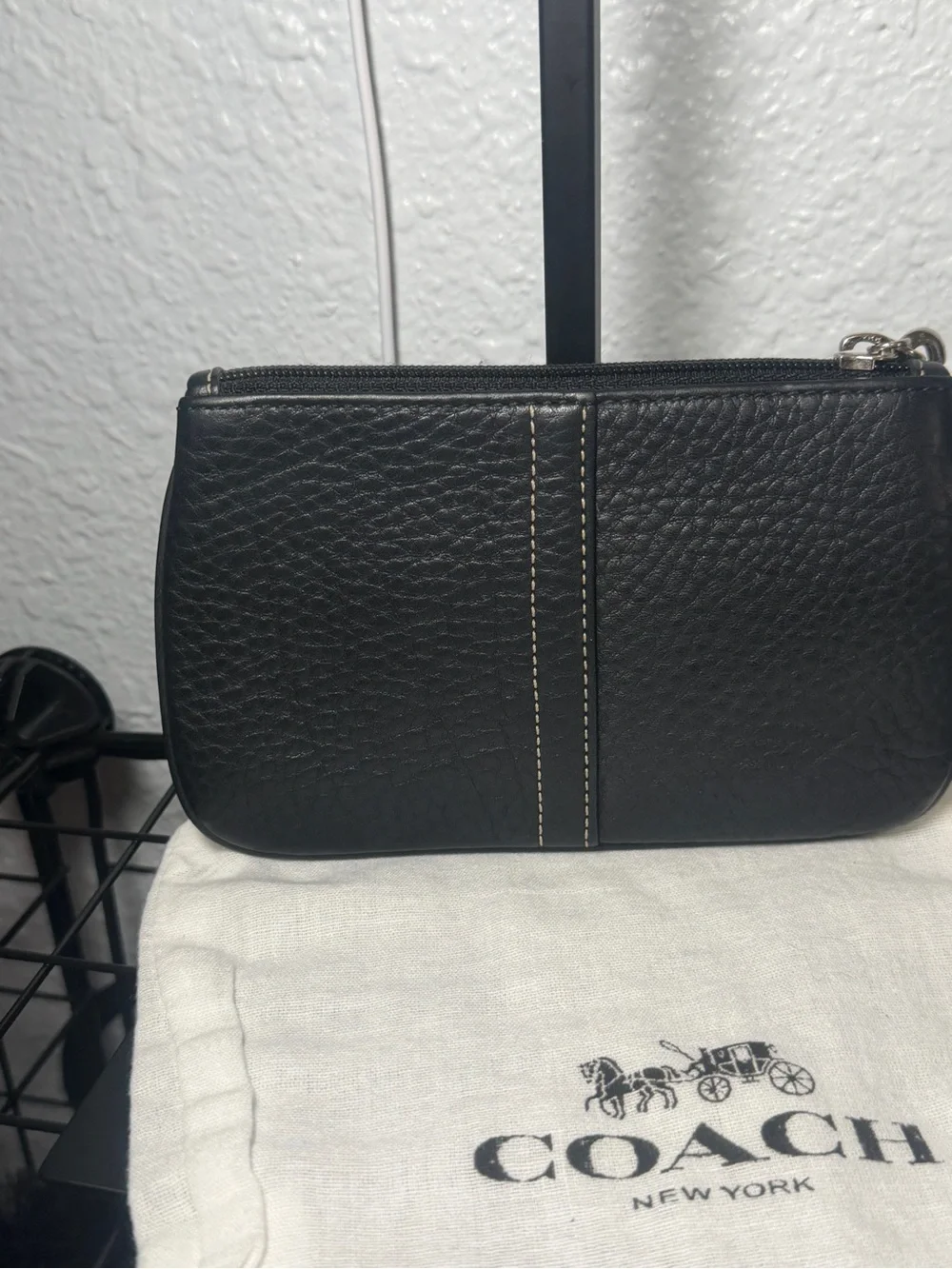 Coach Vintage Black Pebbled Leather Wristlet White Stitching Y2K Soho - Dust Bag